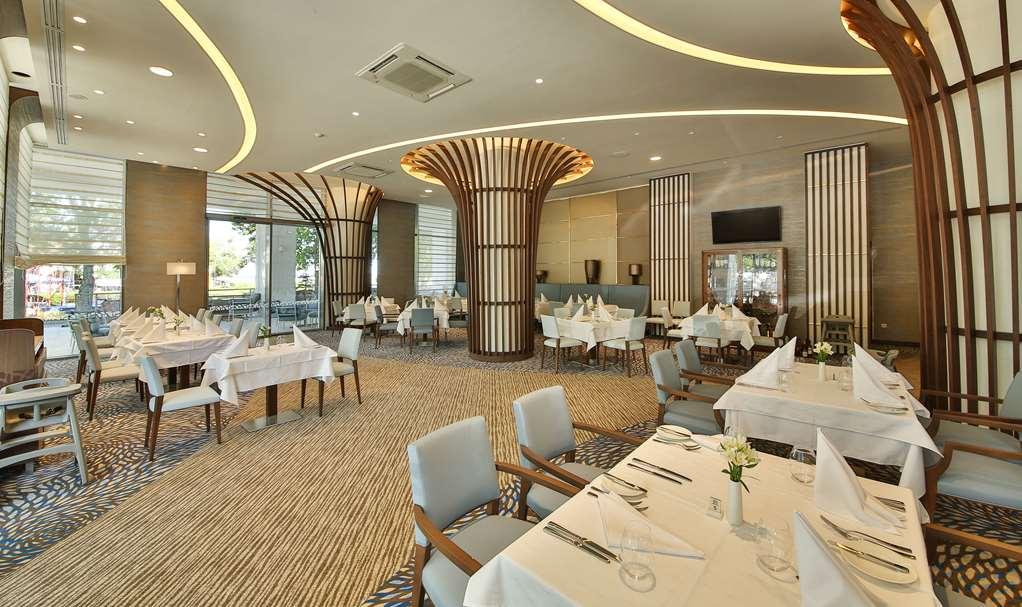 Maritim Hotel Paradise Blue אלבנה מסעדה תמונה
