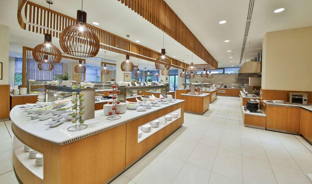 Maritim Hotel Paradise Blue אלבנה מסעדה תמונה