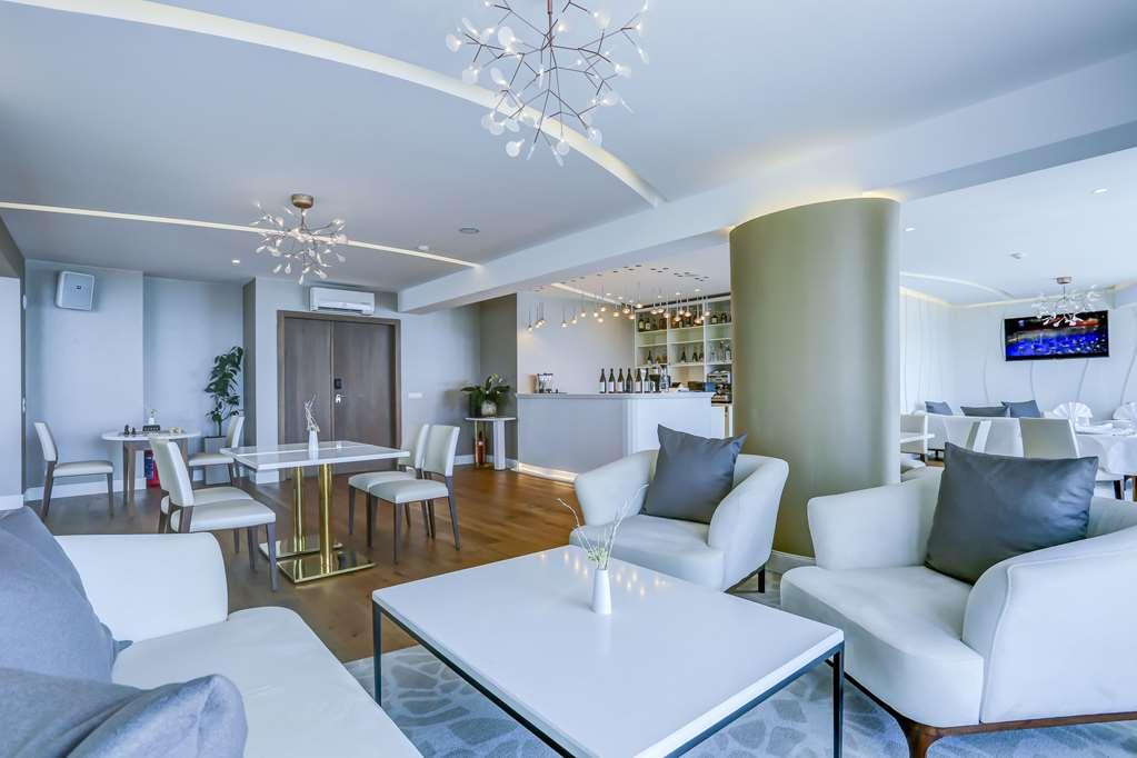 Maritim Hotel Paradise Blue אלבנה מסעדה תמונה